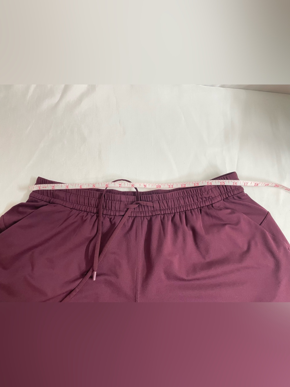 Lululemon Soft Jersey Mid-Rise Curved-Hem
Short 3" Women’s Size L (Garnet) - Picture 9 of 16